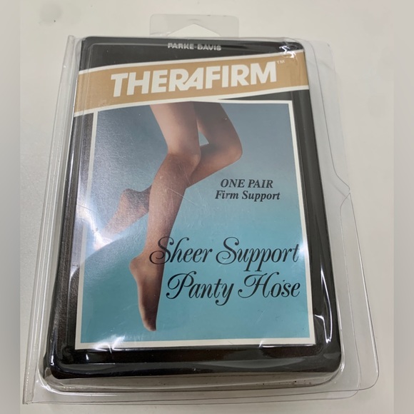 Women’s Petite Beige Firm Support THERAFIRM Sheer Support Panty Hose - Picture 8 of 9